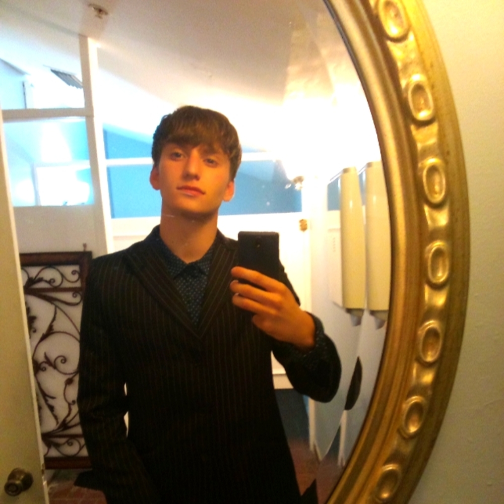 Meet your Posher, Hunter